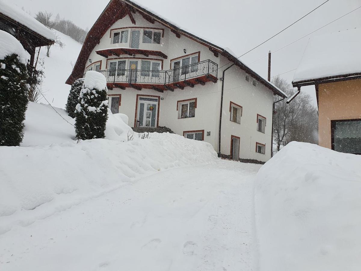 Casa Destinatia Perfecta Hotel Brasov Exterior photo